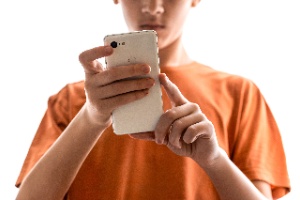 Newsom signs major AI safety measure for children