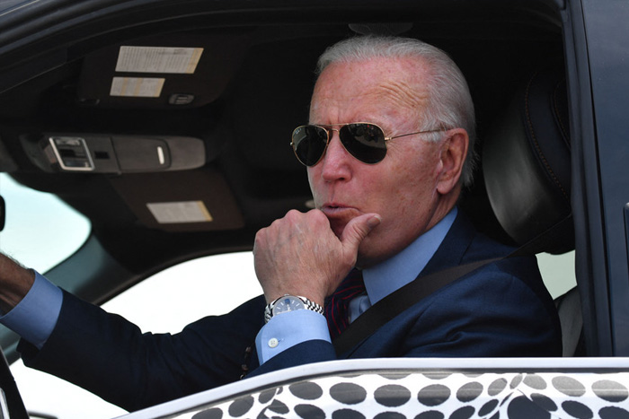 The nerd’s guide to Biden’s tailpipe pollution rule